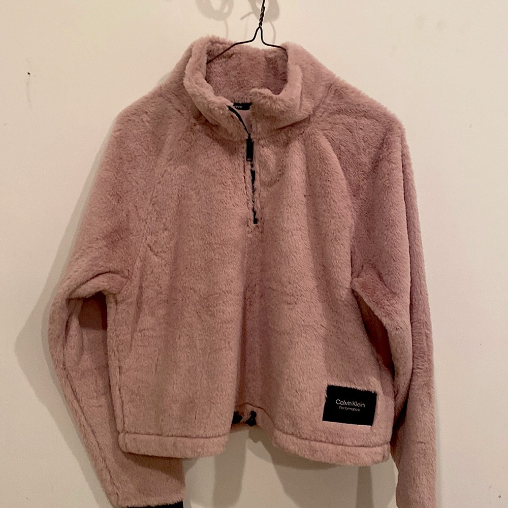 Calvin Klein Cropped fuzzy jacket